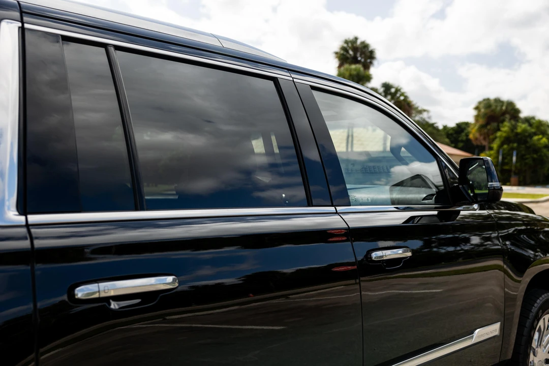 2019 Cadillac Escalade 4th Gen - Image 24 of 31