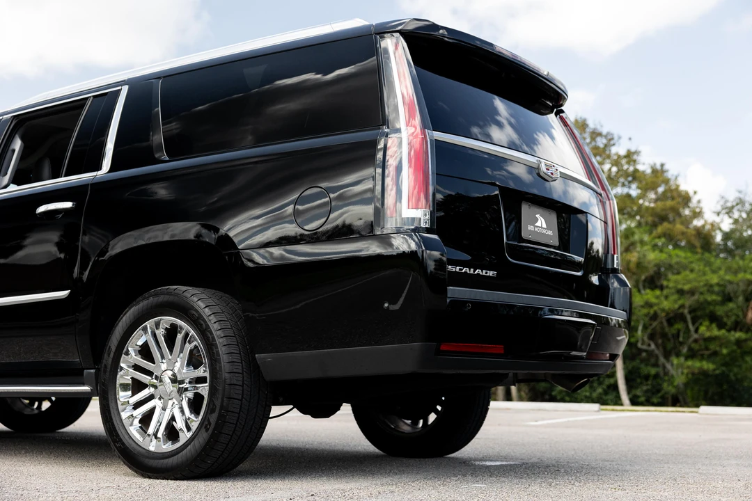 2019 Cadillac Escalade 4th Gen - Image 19 of 31