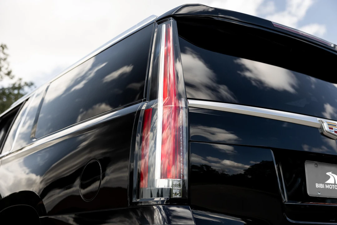 2019 Cadillac Escalade 4th Gen - Image 20 of 31