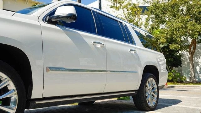 2019 Cadillac Escalade 4th Gen - Image 9 of 21