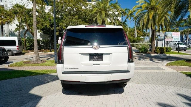 2019 Cadillac Escalade 4th Gen - Image 19 of 21