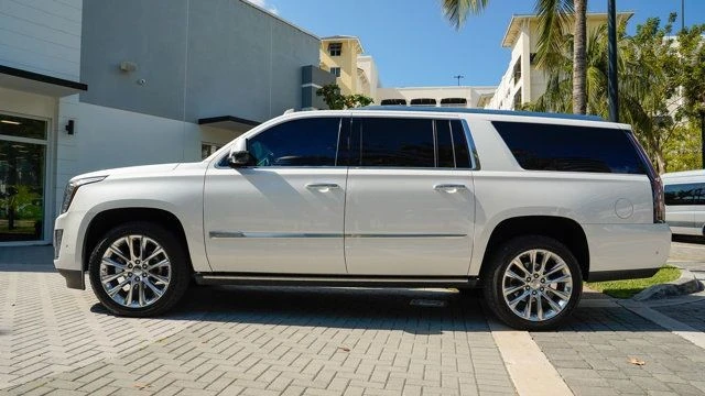 2019 Cadillac Escalade 4th Gen - Image 13 of 21