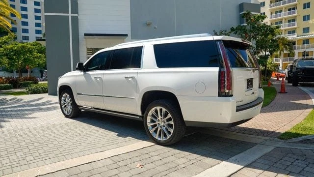 2019 Cadillac Escalade 4th Gen - Image 17 of 21