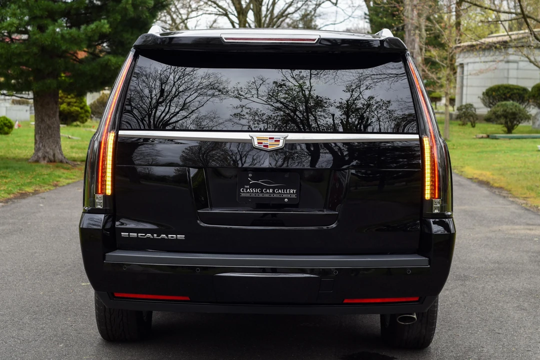 2019 Cadillac Escalade 4th Gen - Image 5 of 31