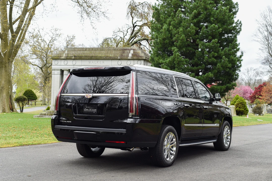 2019 Cadillac Escalade 4th Gen - Image 14 of 31