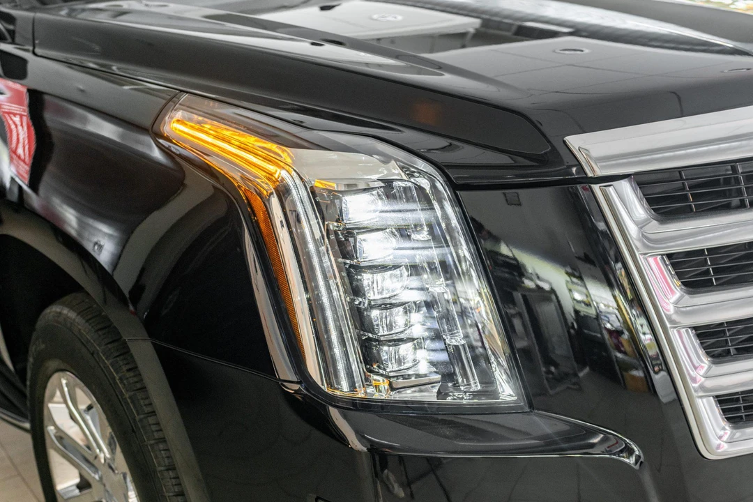 2019 Cadillac Escalade 4th Gen - Image 19 of 31