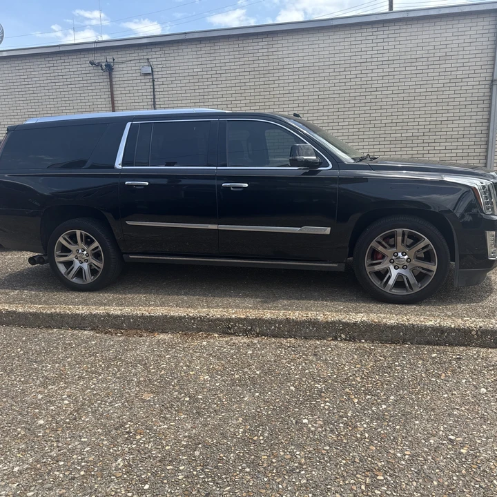 2019 Cadillac Escalade 4th Gen - Image 3 of 12