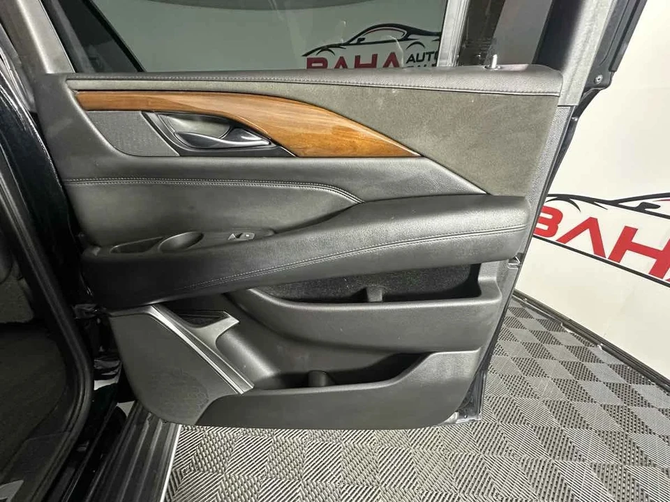 2019 Cadillac Escalade 4th Gen - Image 18 of 21