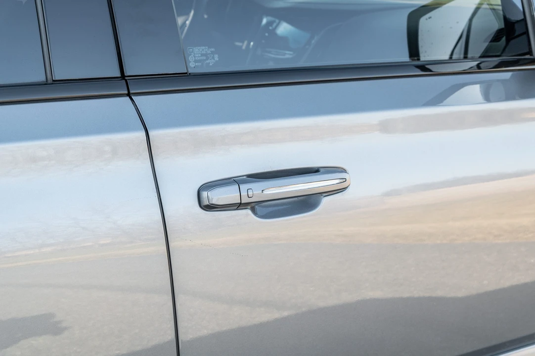 2019 Cadillac Escalade 4th Gen - Image 18 of 31
