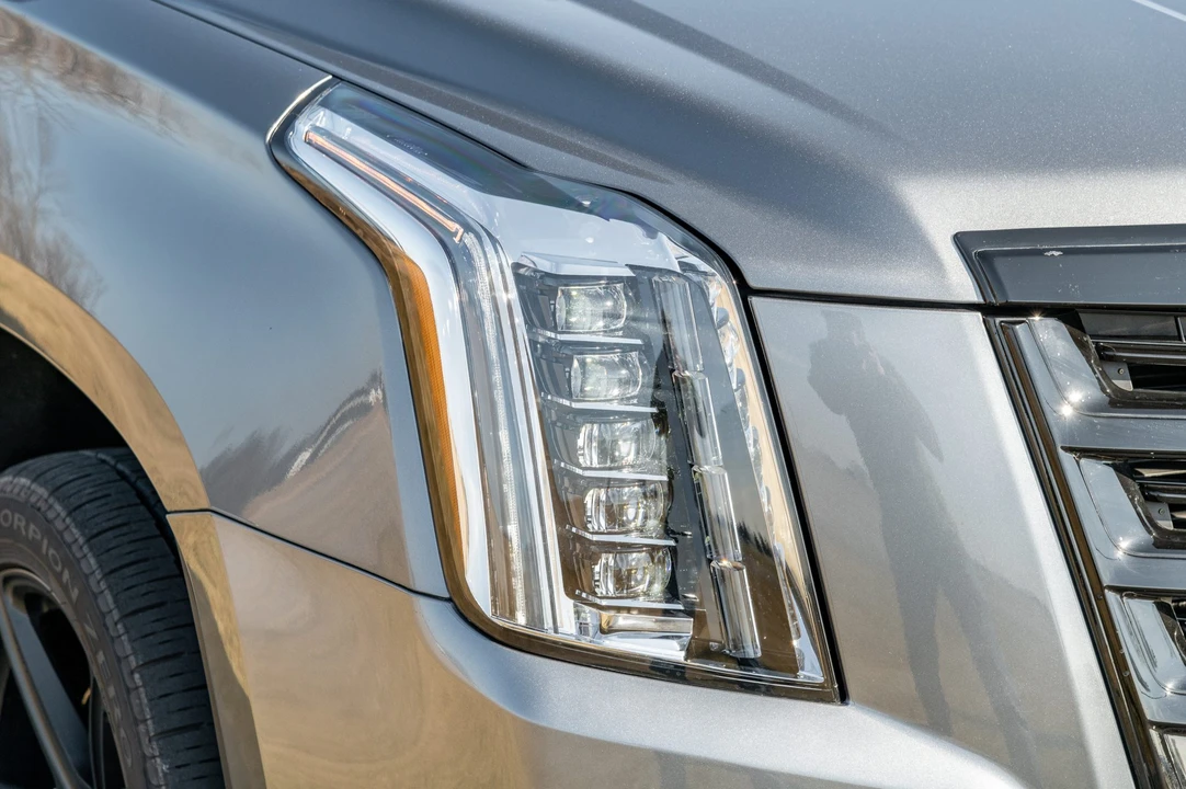2019 Cadillac Escalade 4th Gen - Image 11 of 31