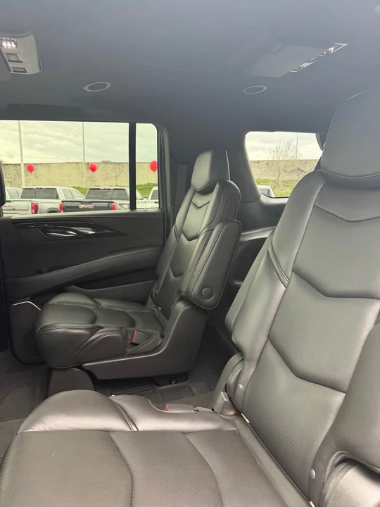 2019 Cadillac Escalade 4th Gen - Image 11 of 15
