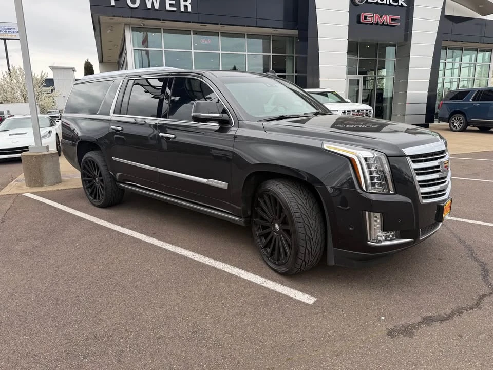 2019 Cadillac Escalade 4th Gen - Image 5 of 15