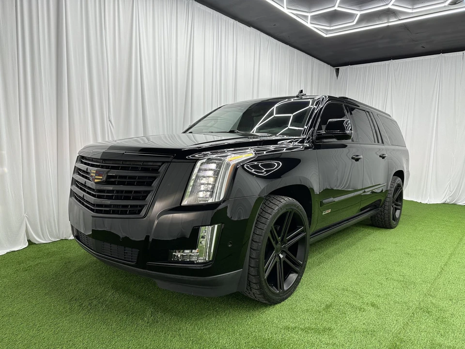 2019 Cadillac Escalade 4th Gen - Image 2 of 31