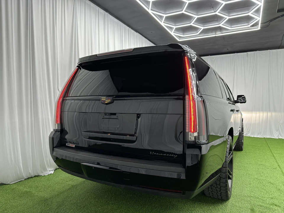2019 Cadillac Escalade 4th Gen - Image 17 of 31