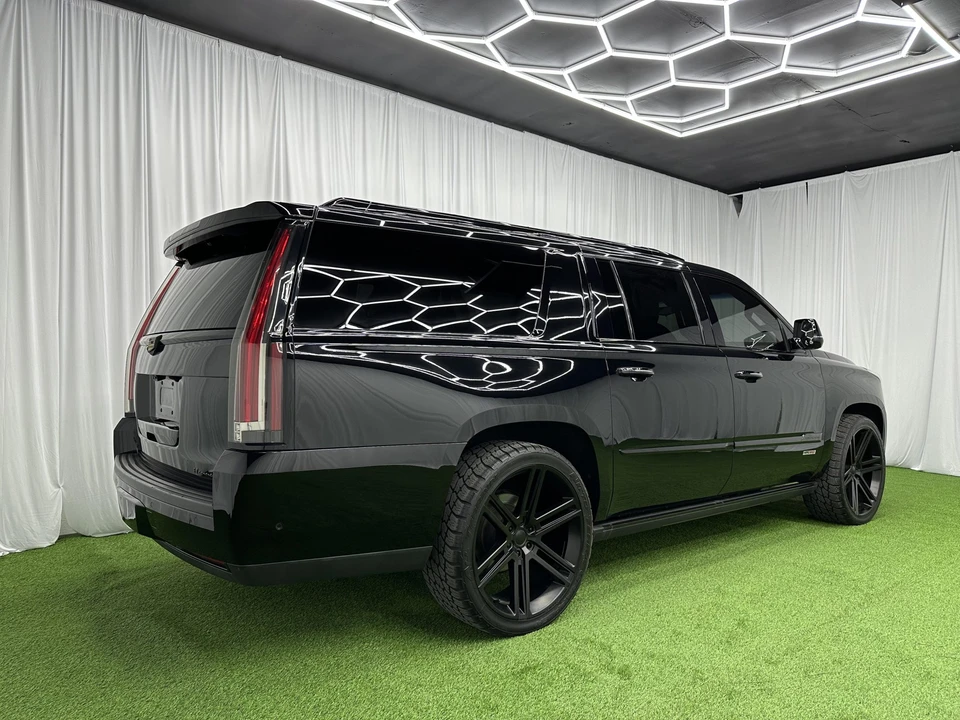 2019 Cadillac Escalade 4th Gen - Image 21 of 31