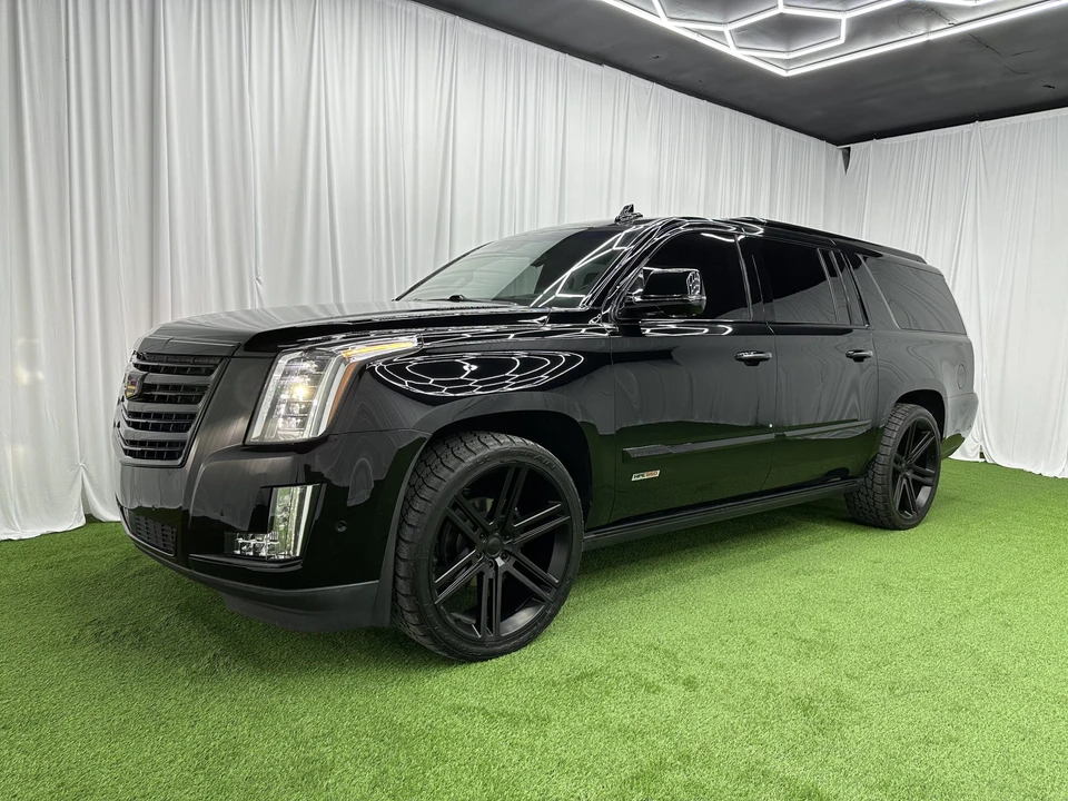 2019 Cadillac Escalade 4th Gen - Image 3 of 31