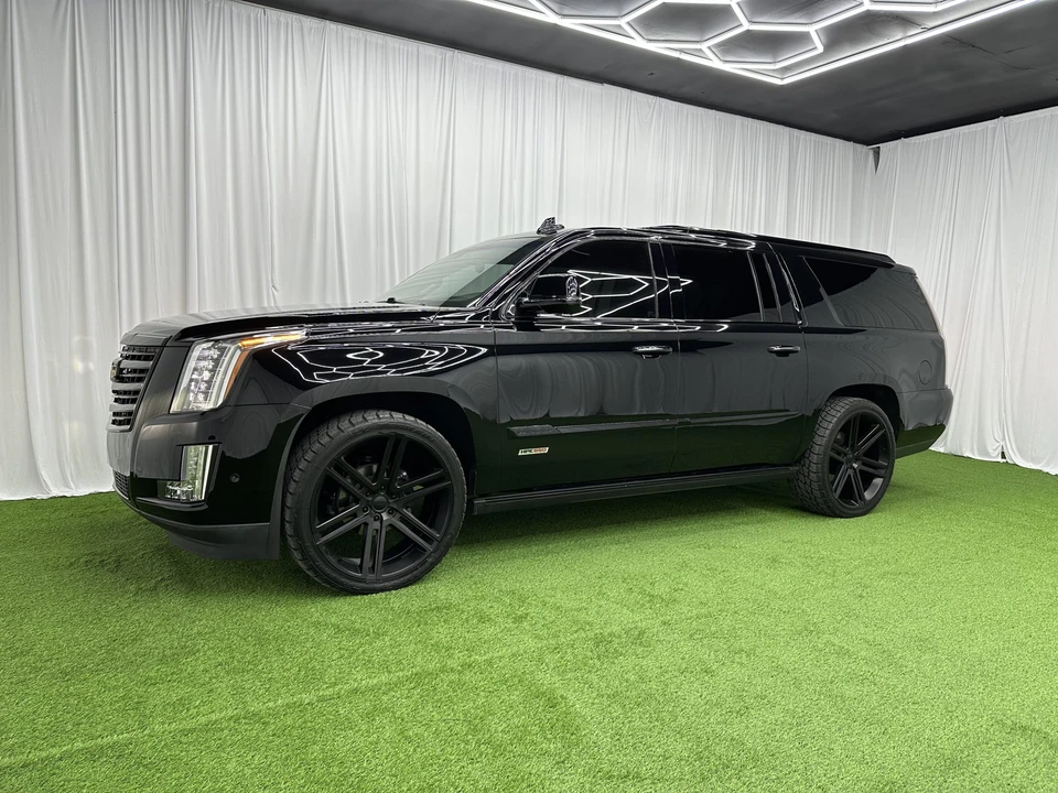 2019 Cadillac Escalade 4th Gen - Image 4 of 31