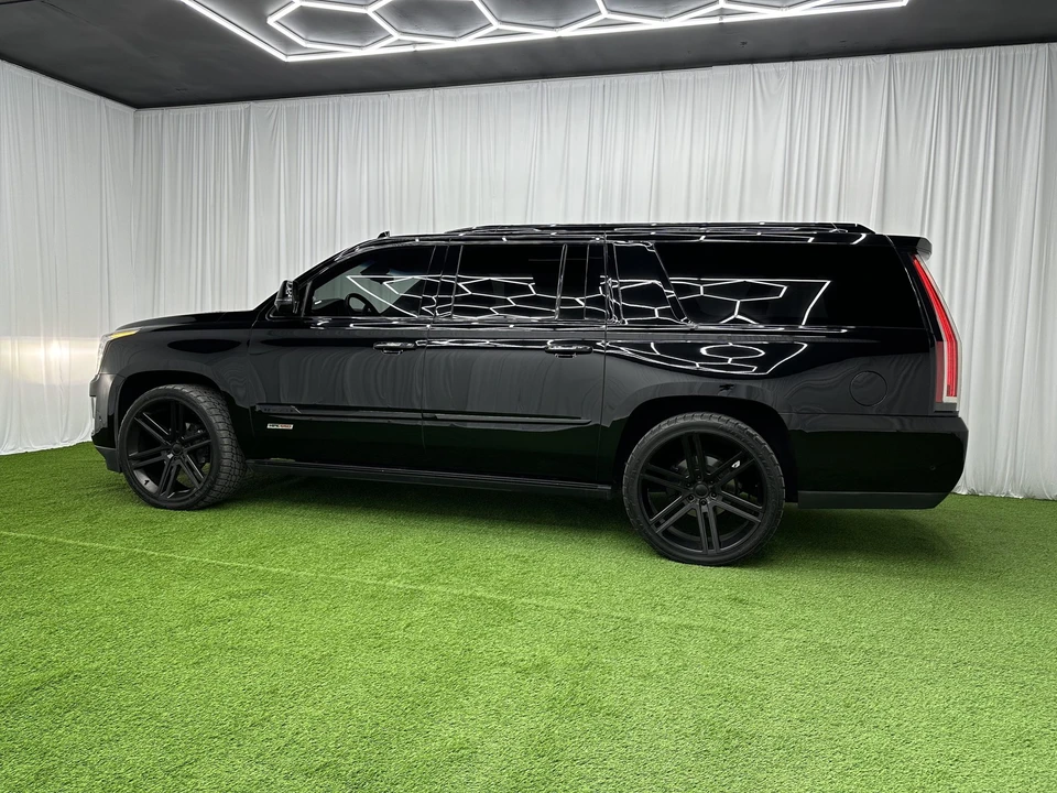 2019 Cadillac Escalade 4th Gen - Image 9 of 31