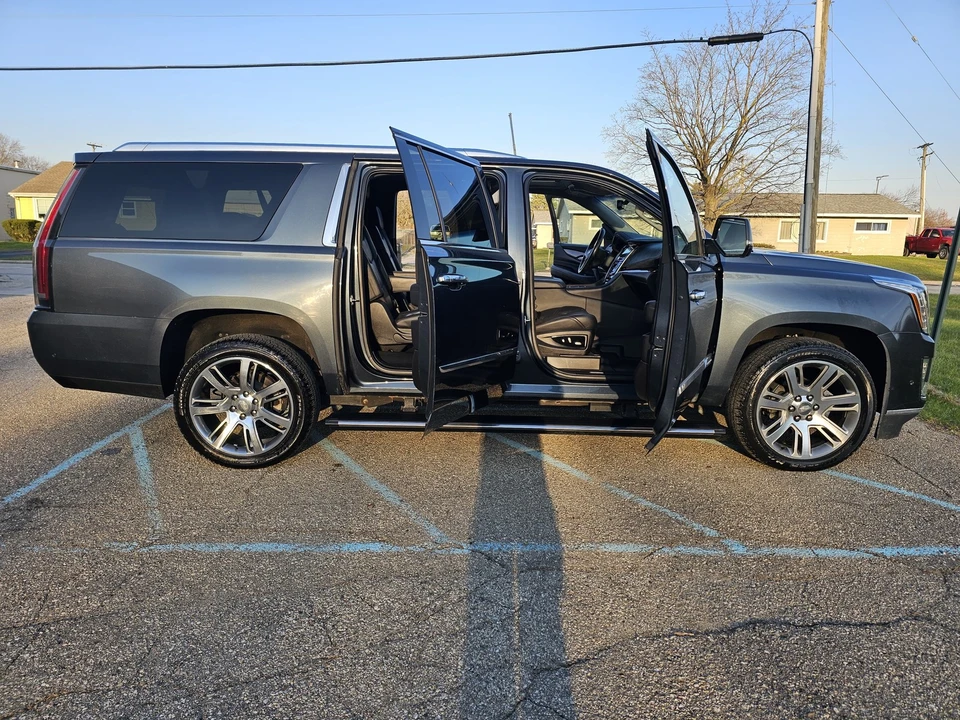 2019 Cadillac Escalade 4th Gen - Image 13 of 21