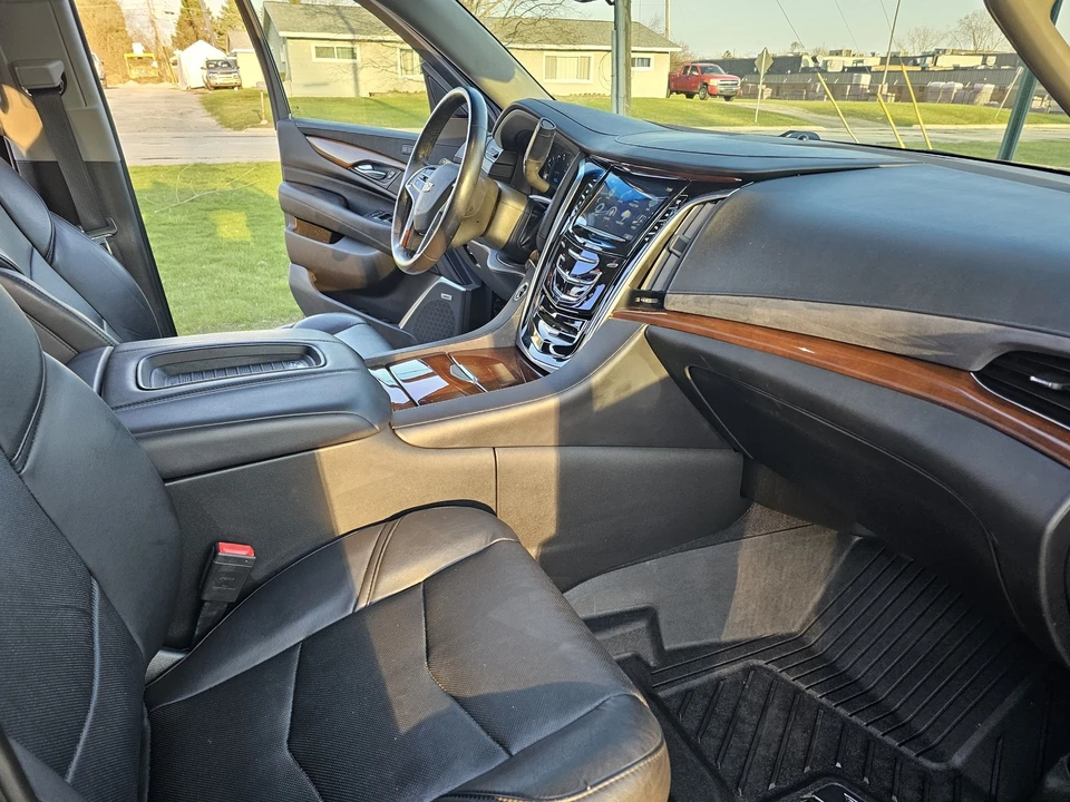 2019 Cadillac Escalade 4th Gen - Image 11 of 21