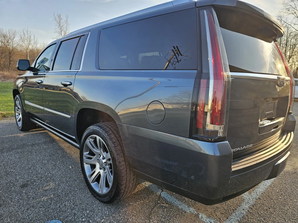 2019 Cadillac Escalade 4th Gen - Image 18 of 21