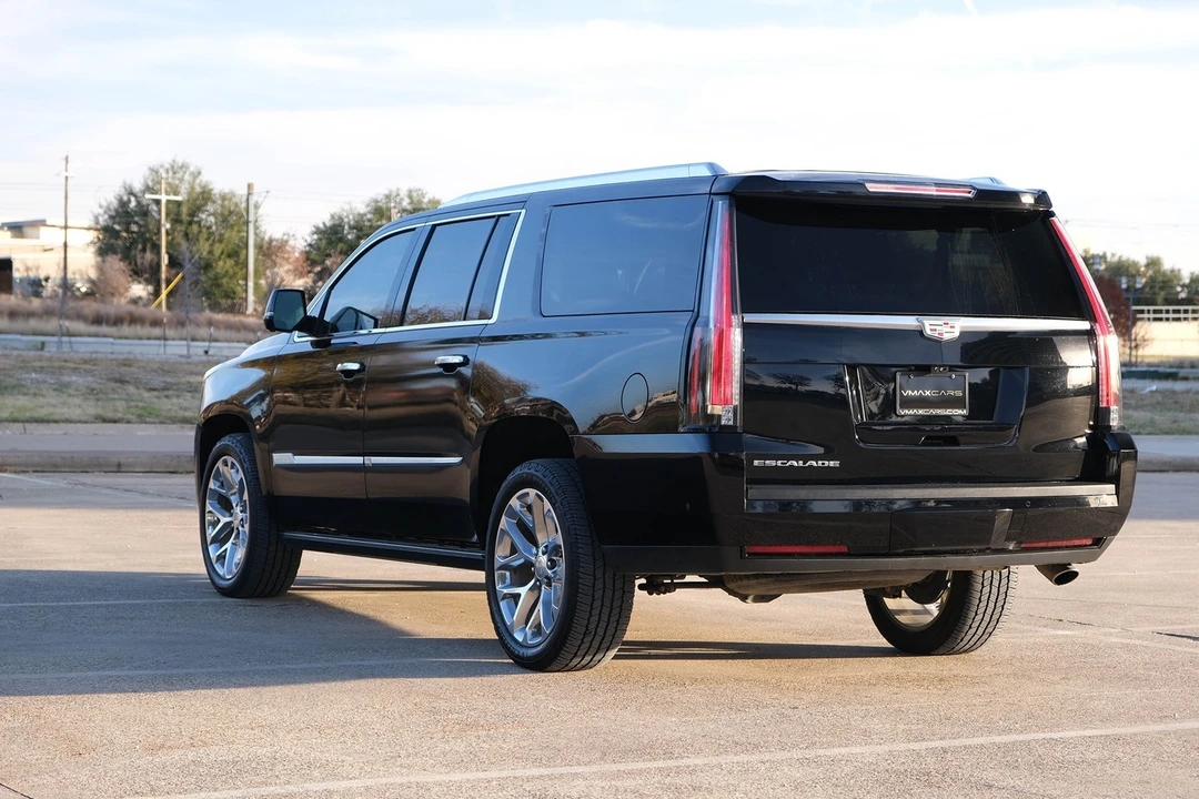 2019 Cadillac Escalade 4th Gen - Image 11 of 21