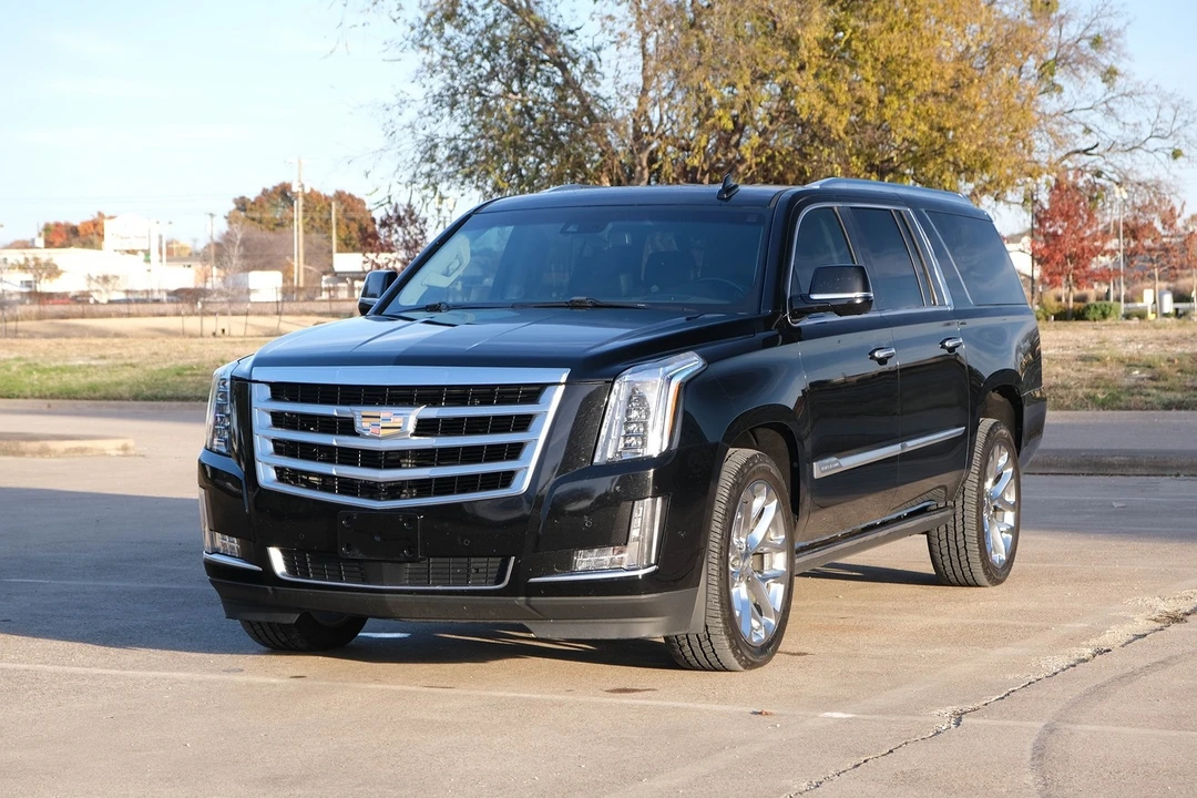 2019 Cadillac Escalade 4th Gen - Image 8 of 21