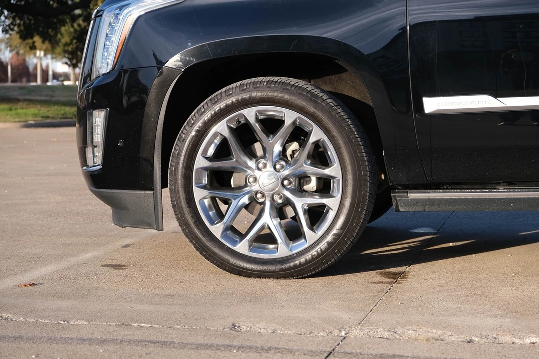 2019 Cadillac Escalade 4th Gen - Image 3 of 21