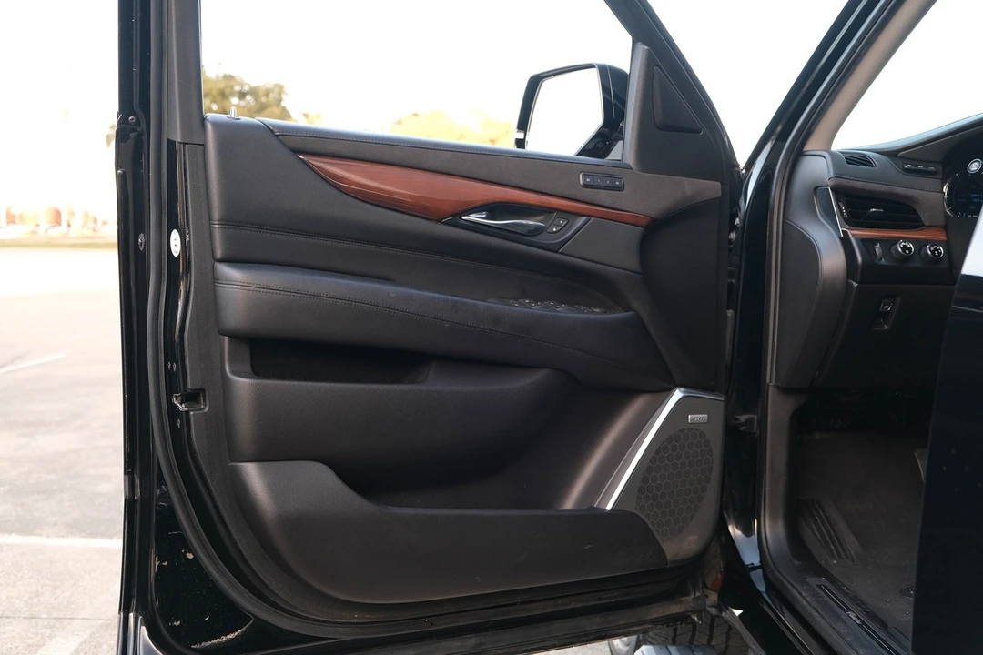 2019 Cadillac Escalade 4th Gen - Image 13 of 21