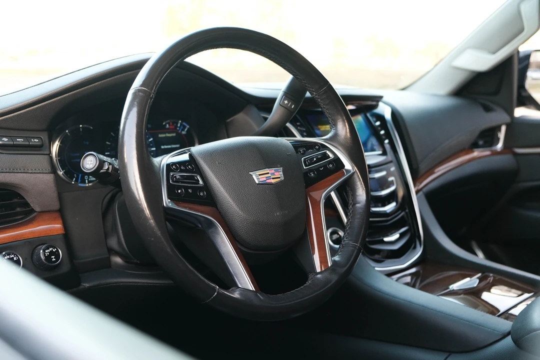 2019 Cadillac Escalade 4th Gen - Image 17 of 21