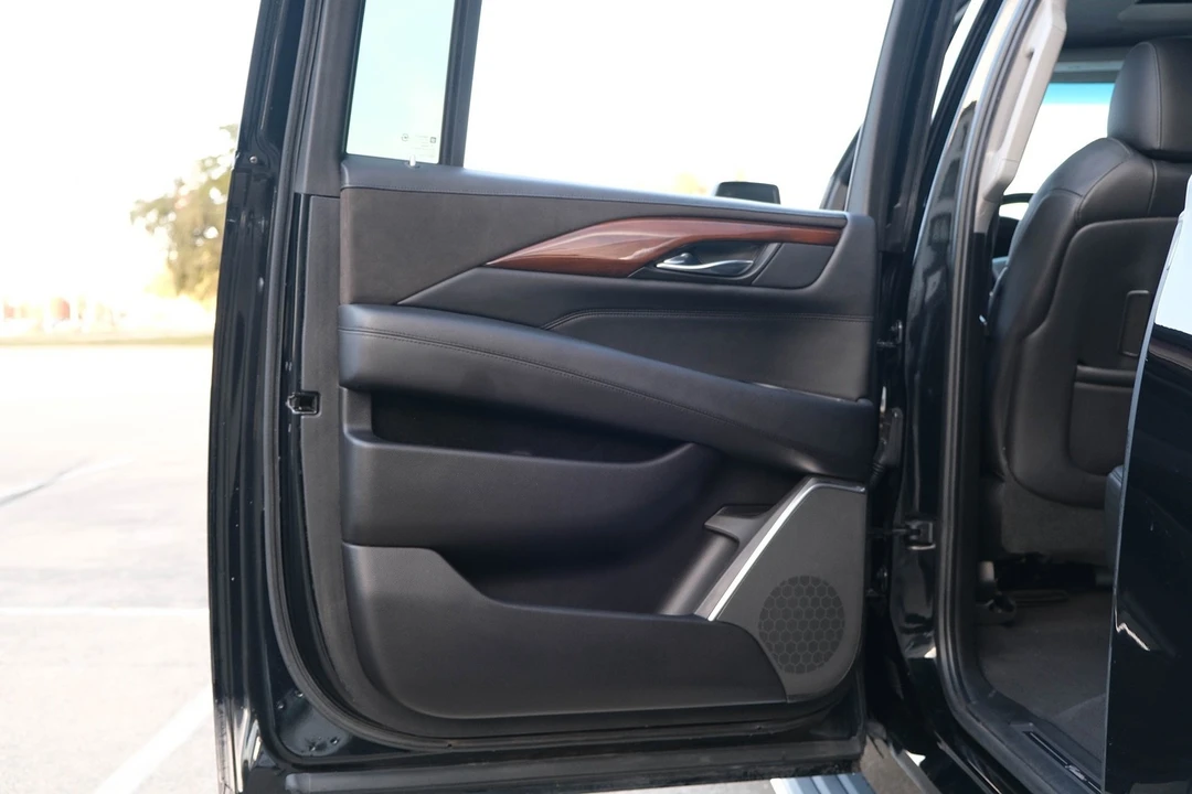 2019 Cadillac Escalade 4th Gen - Image 18 of 21
