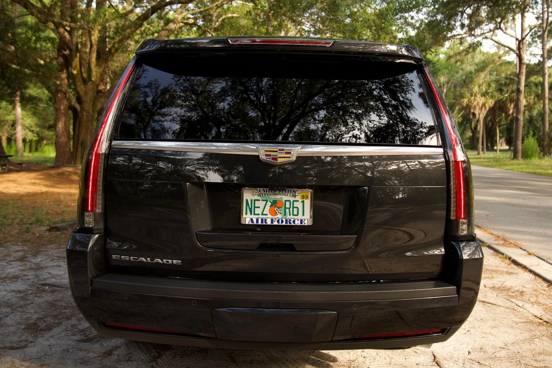 2019 Cadillac Escalade 4th Gen - Image 5 of 30