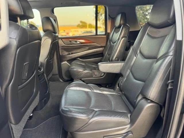 2019 Cadillac Escalade 4th Gen - Image 14 of 21