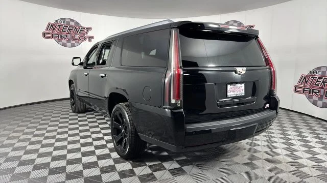 2019 Cadillac Escalade 4th Gen - Image 5 of 12
