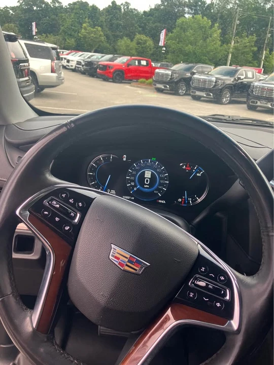 2019 Cadillac Escalade 4th Gen - Image 4 of 11