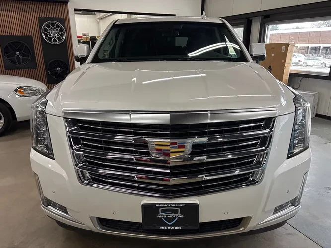 2019 Cadillac Escalade 4th Gen - Image 7 of 16