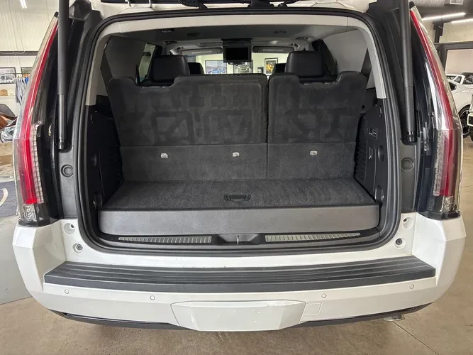 2019 Cadillac Escalade 4th Gen - Image 15 of 16
