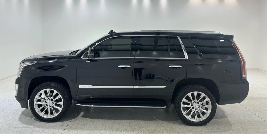 2019 Cadillac Escalade 4th Gen - Image 2 of 12