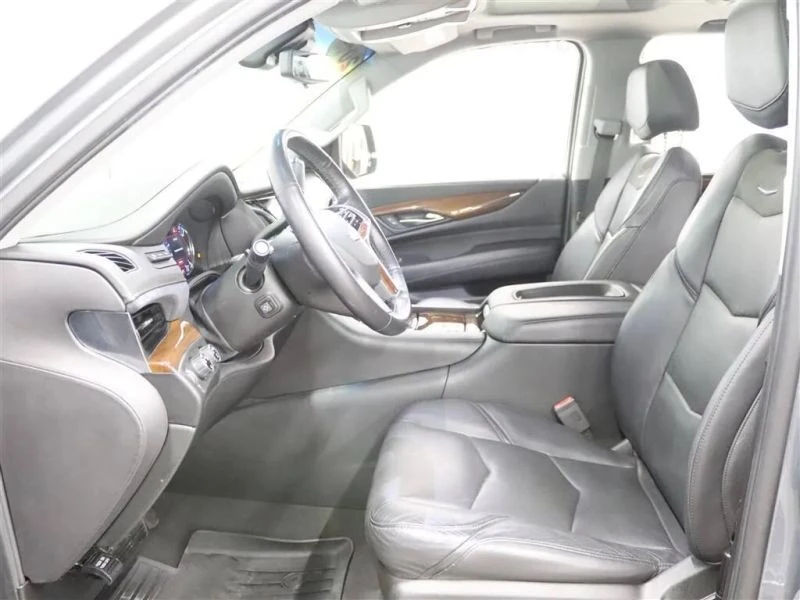 2019 Cadillac Escalade 4th Gen - Image 11 of 12