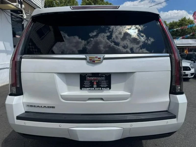 2019 Cadillac Escalade 4th Gen - Image 5 of 12