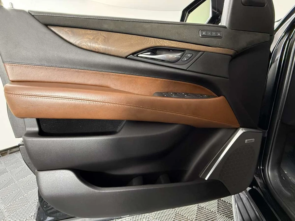 2019 Cadillac Escalade 4th Gen - Image 16 of 21