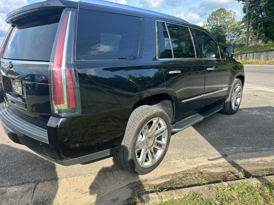 2019 Cadillac Escalade 4th Gen - Image 3 of 11