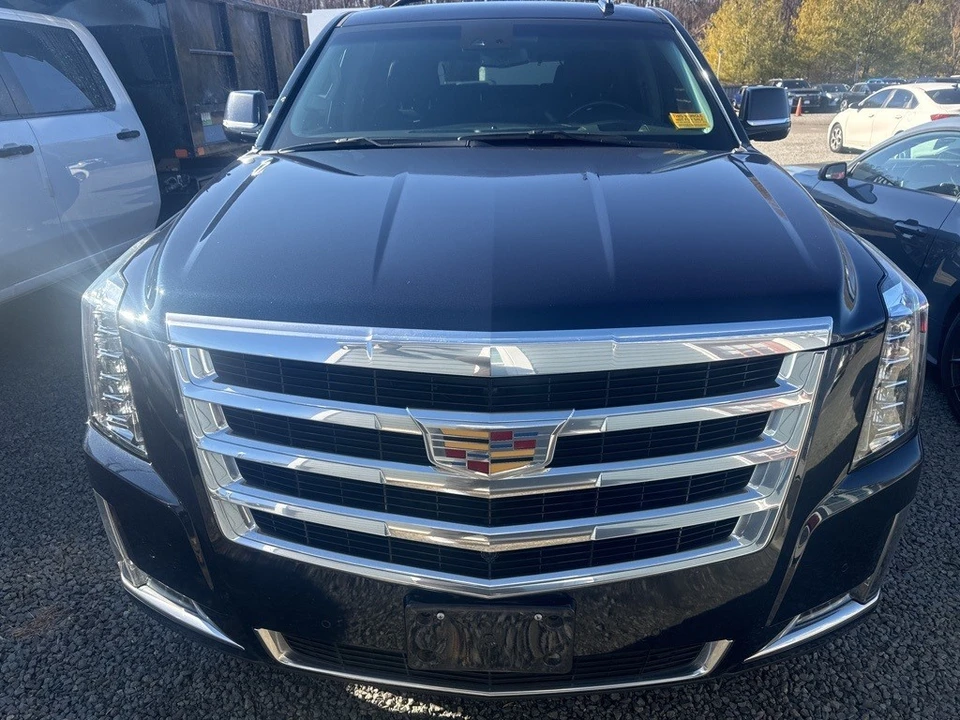 2019 Cadillac Escalade 4th Gen - Image 2 of 12