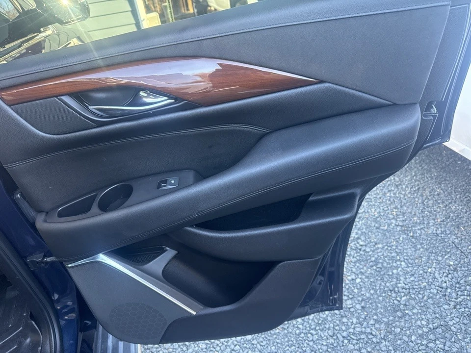 2019 Cadillac Escalade 4th Gen - Image 9 of 12