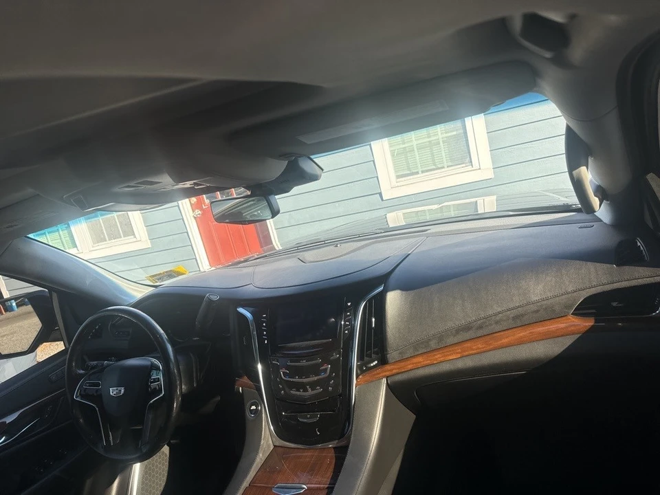 2019 Cadillac Escalade 4th Gen - Image 10 of 12