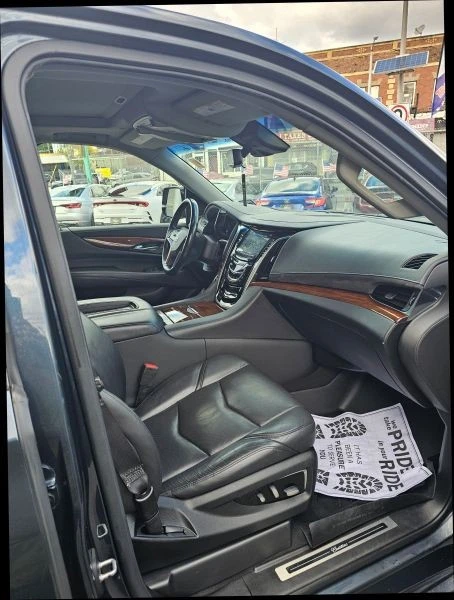 2019 Cadillac Escalade 4th Gen - Image 9 of 12