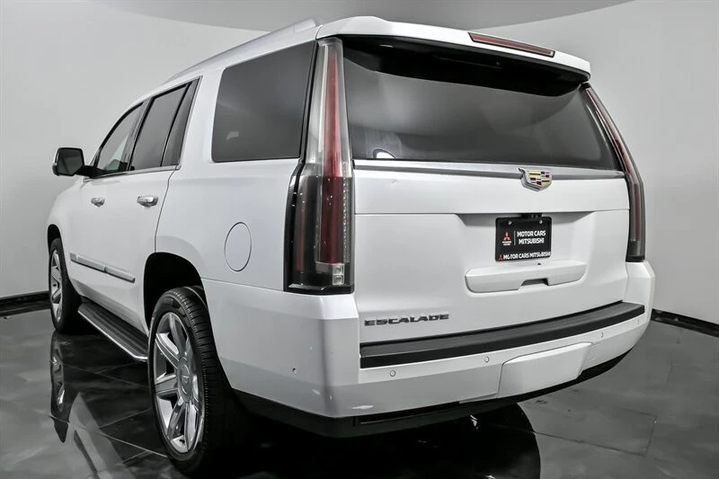 2019 Cadillac Escalade 4th Gen - Image 8 of 21