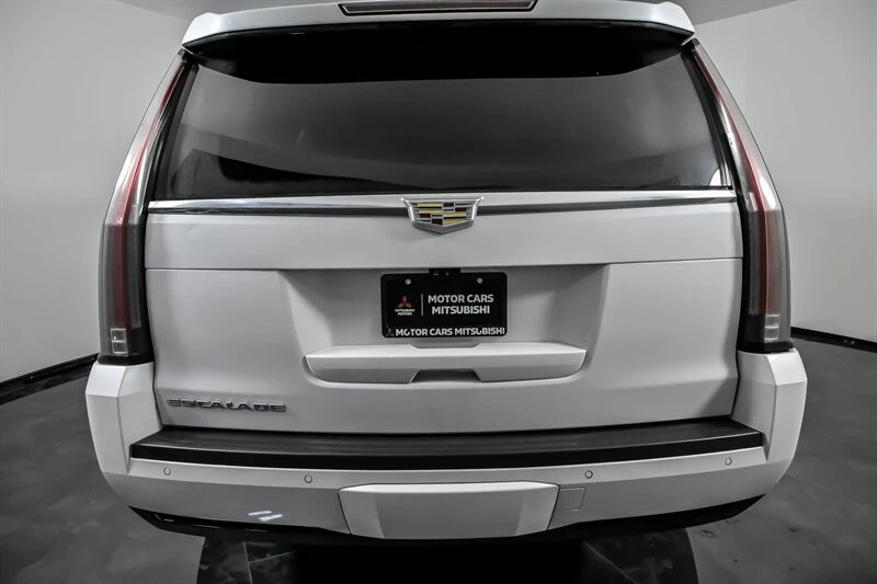 2019 Cadillac Escalade 4th Gen - Image 9 of 21