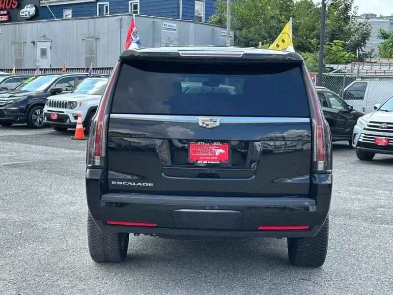 2019 Cadillac Escalade 4th Gen - Image 5 of 12