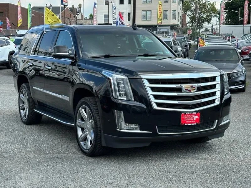2019 Cadillac Escalade 4th Gen - Image 3 of 12